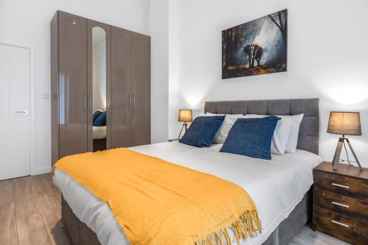 Lovely 1 Bedroom Apartment In Central Woking Exterior foto